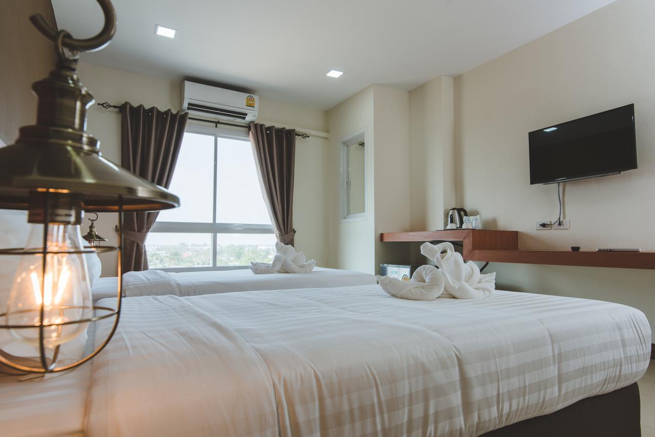 deVloft hotel Korat Nakhonratchasima Buitenkant foto