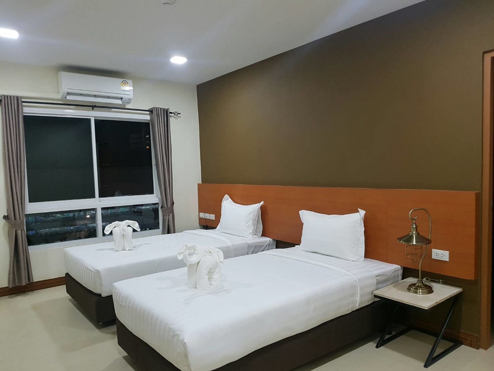 deVloft hotel Korat Nakhonratchasima Buitenkant foto